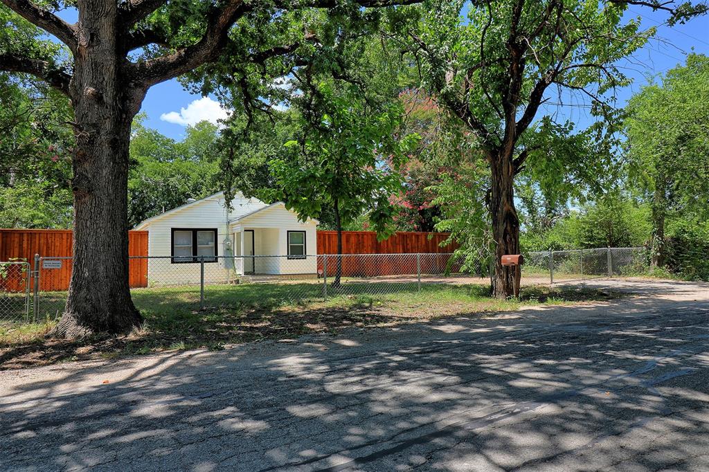 1635 Trout Road, Hutchins, TX 75141 1635 Trout Road, Hutchins, TX 75141