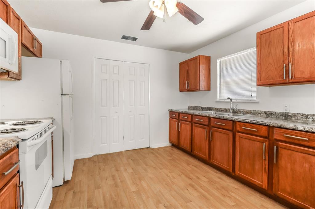 1635 Trout Road, Hutchins, TX 75141 1635 Trout Road, Hutchins, TX 75141