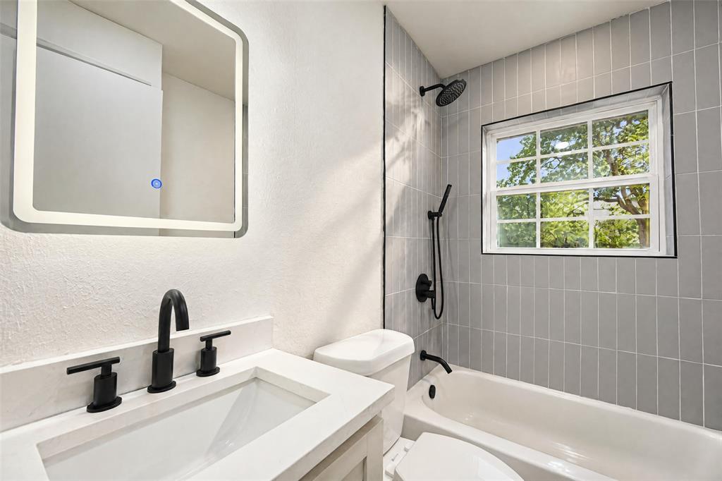 405 Avenue C, Seagoville, TX 75159