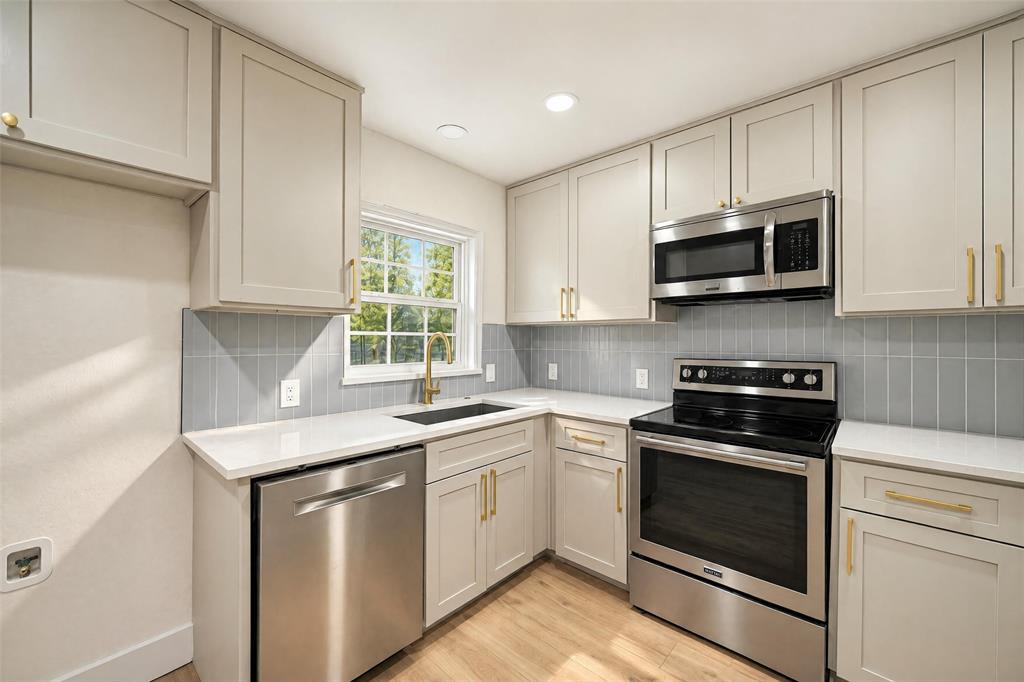 405 Avenue C, Seagoville, TX 75159
