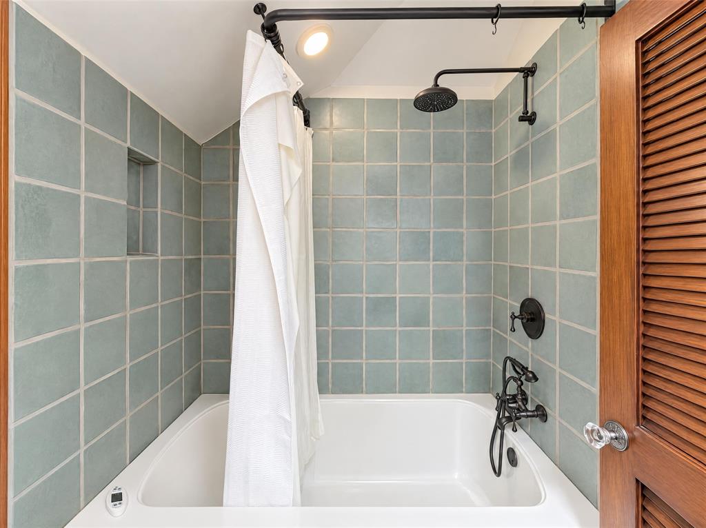 7266 Lupton Circle, Dallas, TX 75225