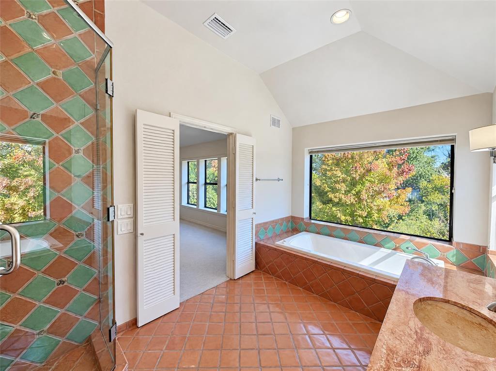 7266 Lupton Circle, Dallas, TX 75225