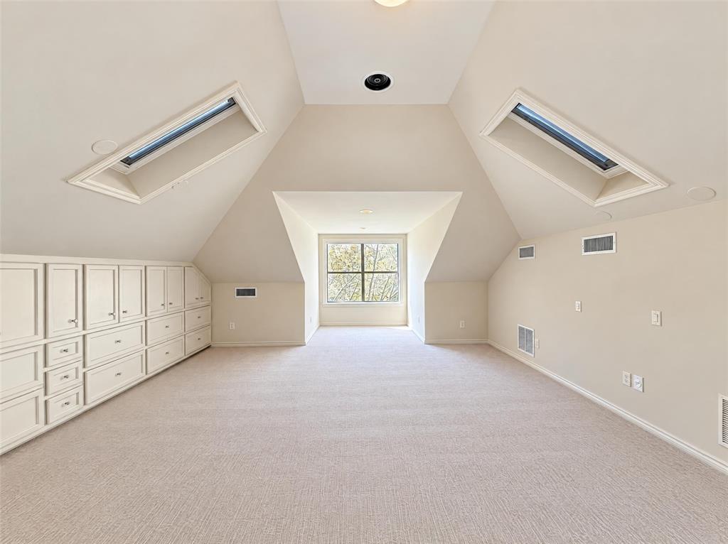 7266 Lupton Circle, Dallas, TX 75225