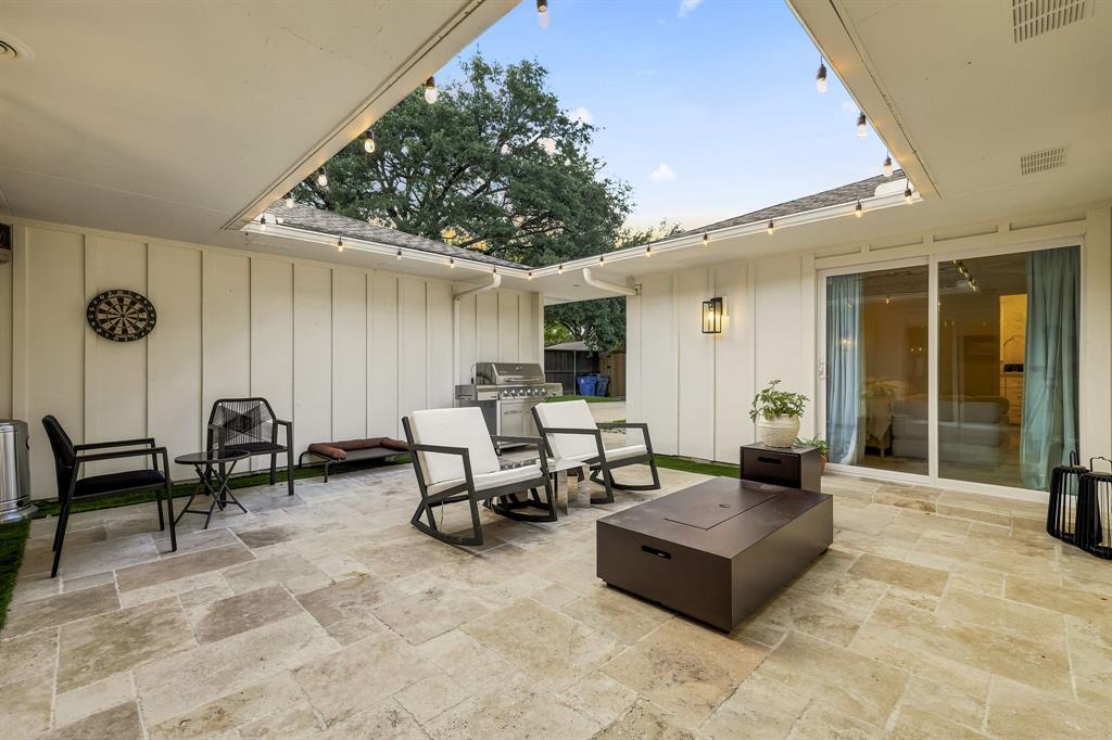 7429 Tangleglen Drive, Dallas, TX 75248