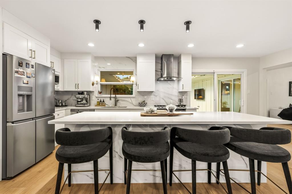 7429 Tangleglen Drive, Dallas, TX 75248