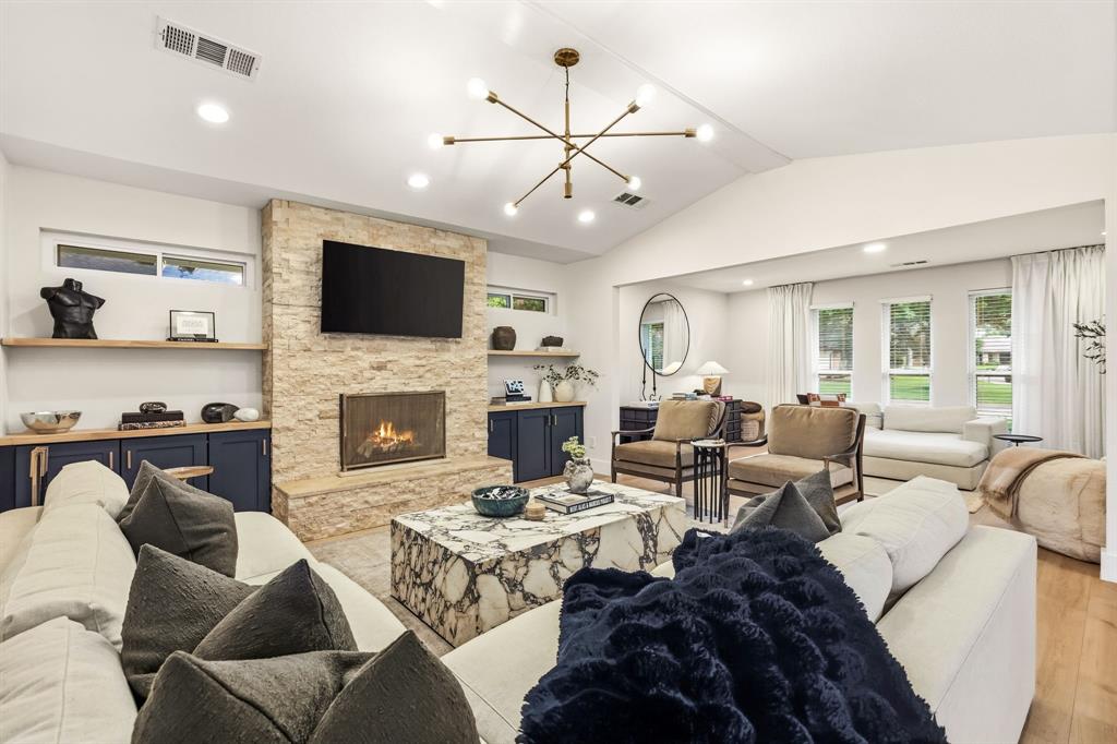 7429 Tangleglen Drive, Dallas, TX 75248