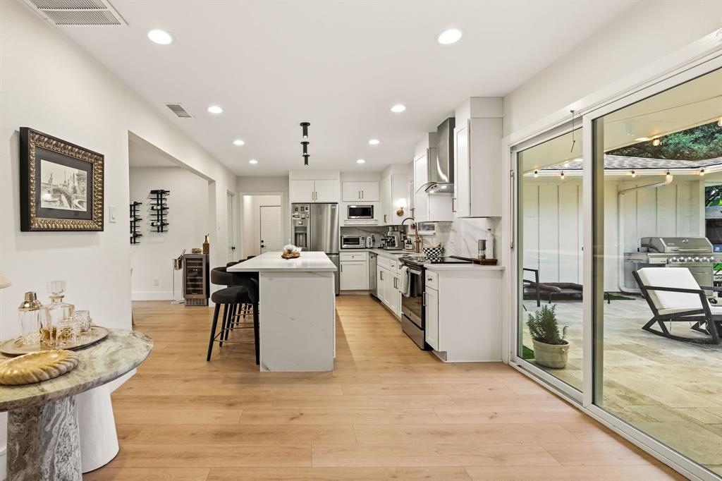 7429 Tangleglen Drive, Dallas, TX 75248