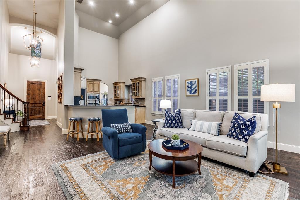 2242 Forest Hollow Park, Dallas, TX 75228