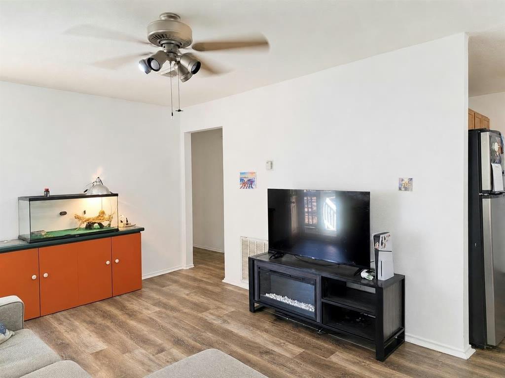 9735 Richardson Rd, Athens, TX 75752