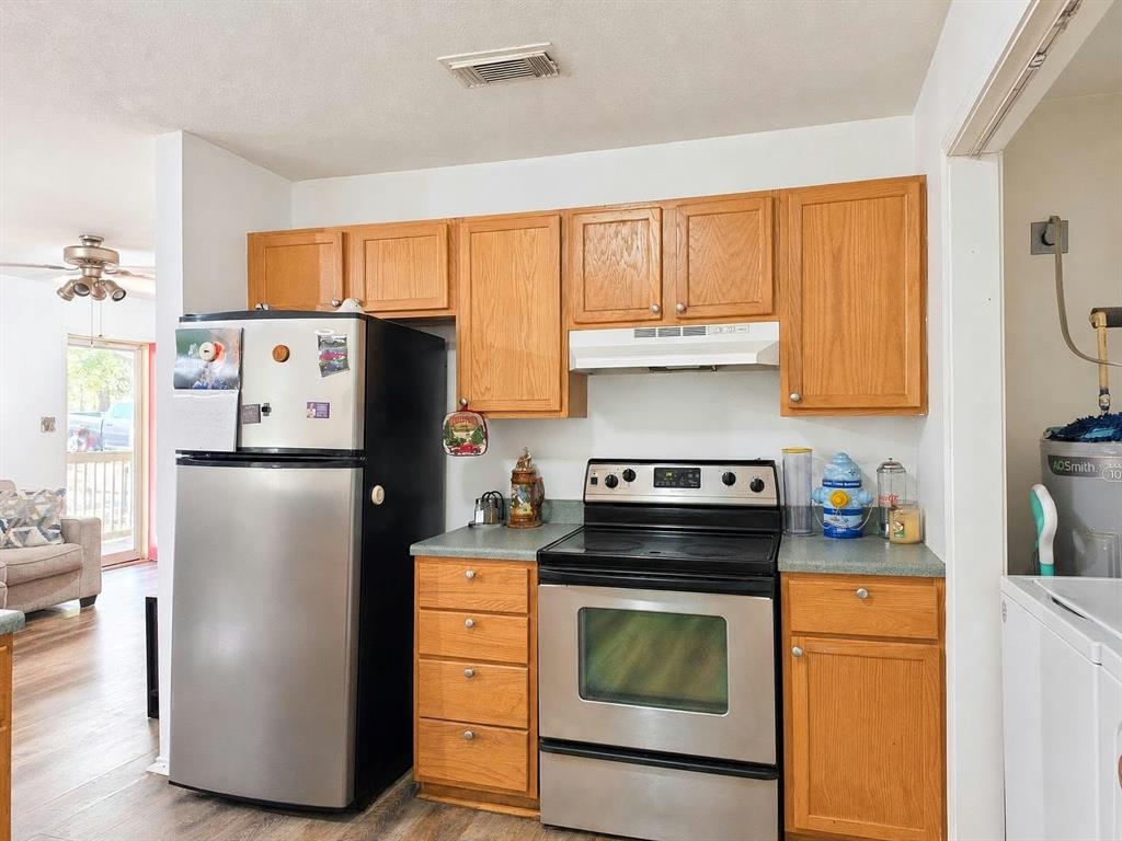 9735 Richardson Rd, Athens, TX 75752