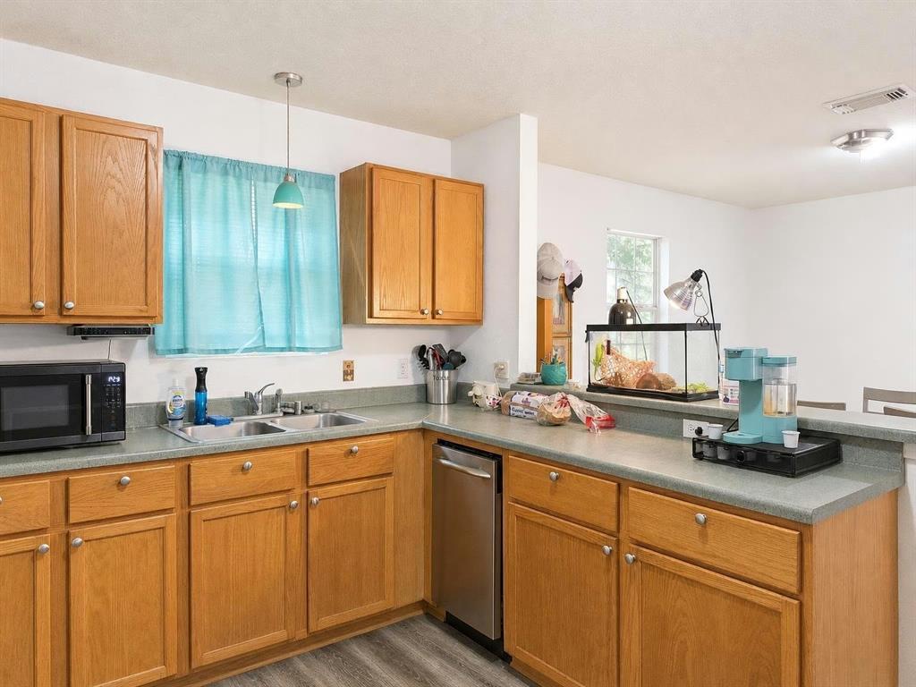 9735 Richardson Rd, Athens, TX 75752