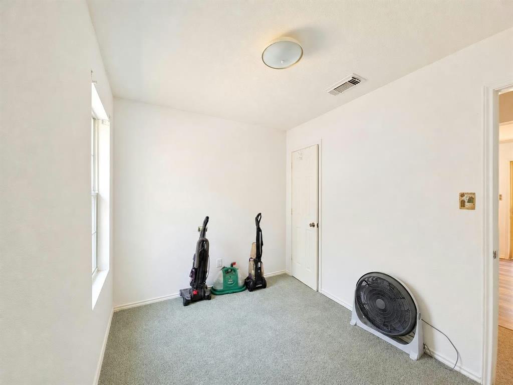 9735 Richardson Rd, Athens, TX 75752