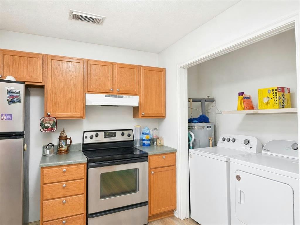 9735 Richardson Rd, Athens, TX 75752