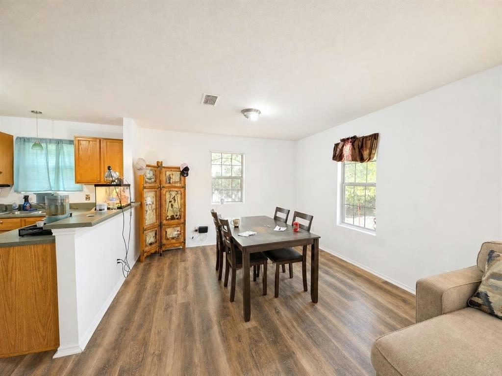 9735 Richardson Rd, Athens, TX 75752