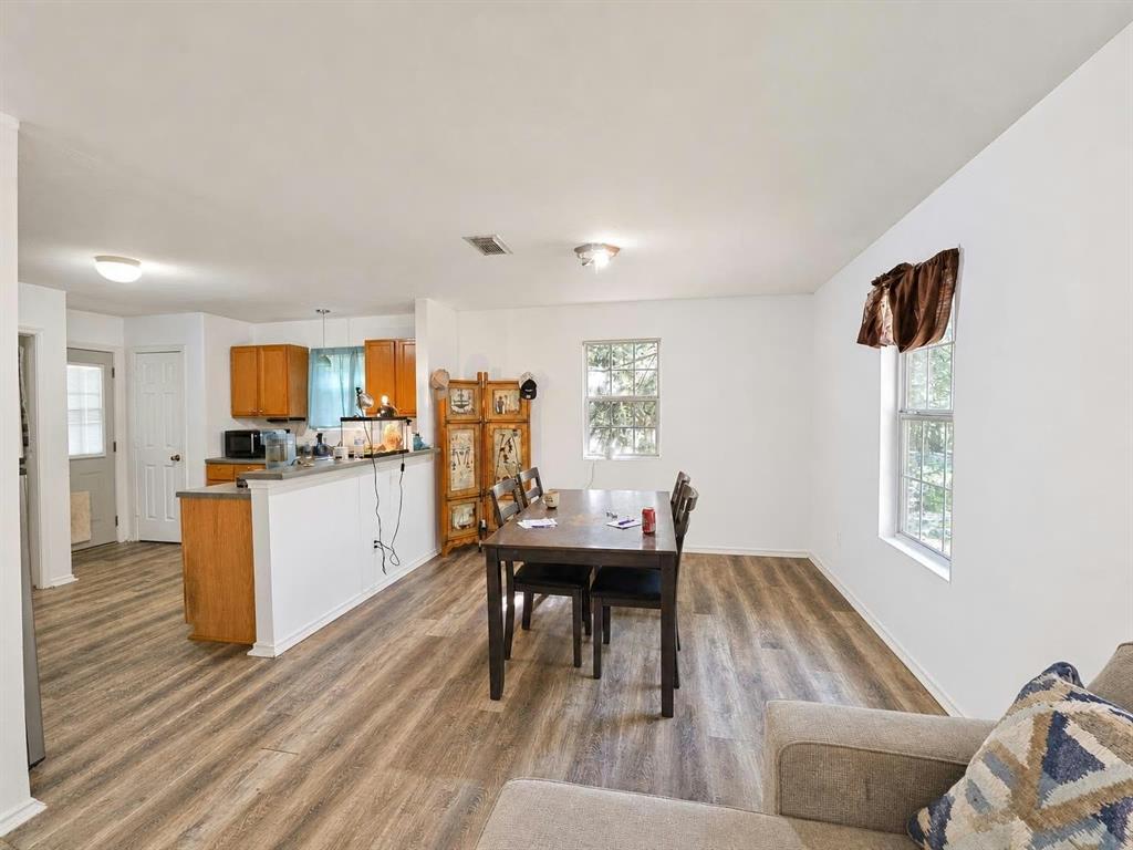 9735 Richardson Rd, Athens, TX 75752