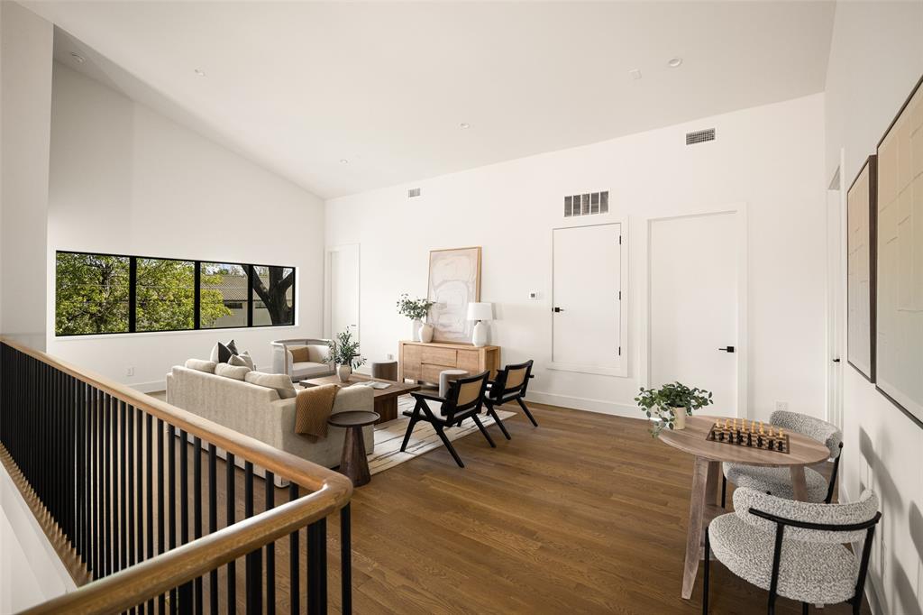 7115 Casa Loma Avenue, Dallas, TX 75214