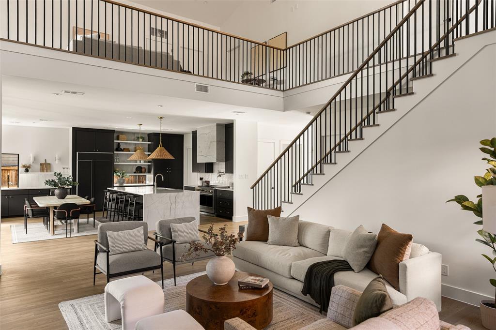 7115 Casa Loma Avenue, Dallas, TX 75214