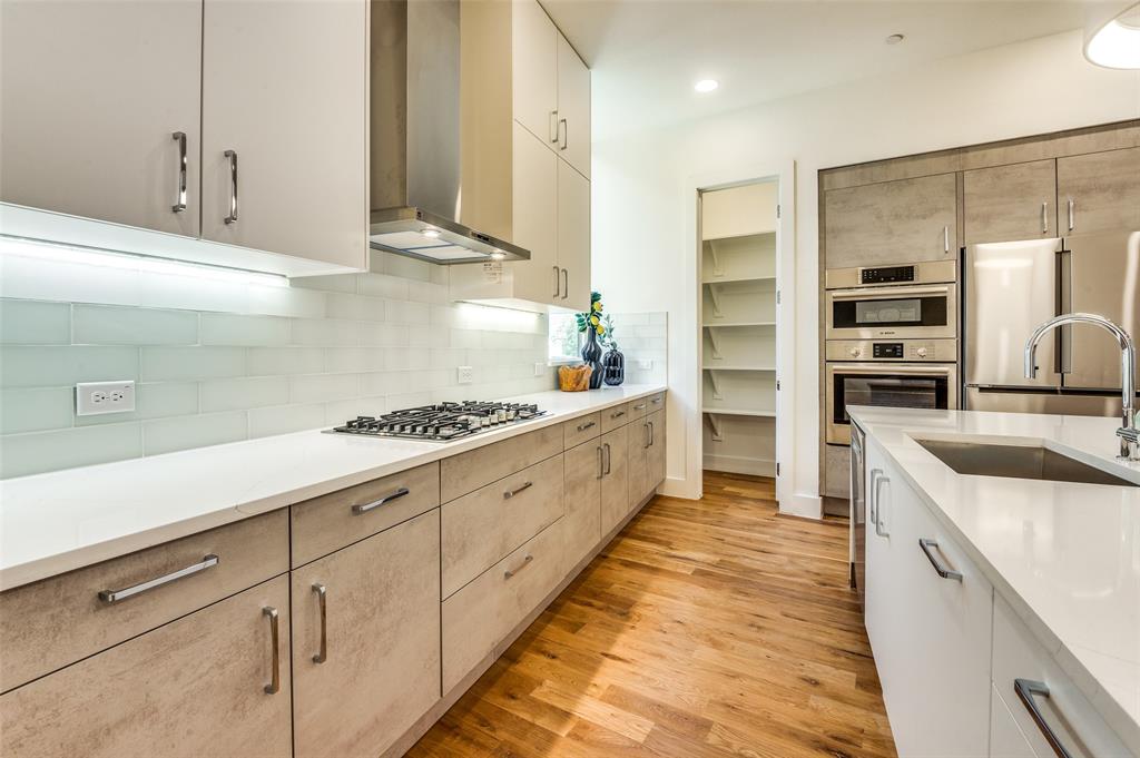 426 W 9th Street, #104, Dallas, TX 75208