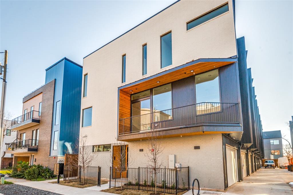 426 W 9th Street, #104, Dallas, TX 75208