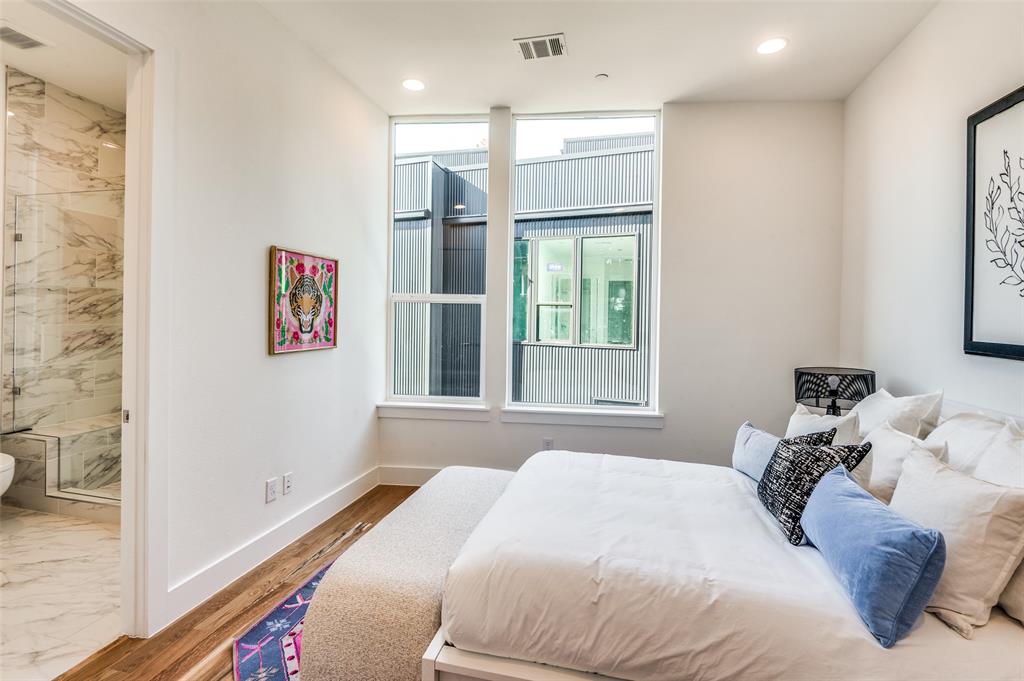 426 W 9th Street, #104, Dallas, TX 75208