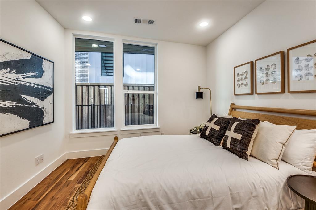 426 W 9th Street, #104, Dallas, TX 75208