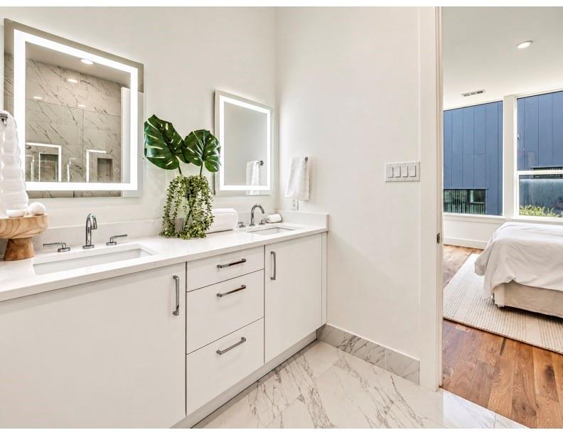 426 W 9th Street, #104, Dallas, TX 75208