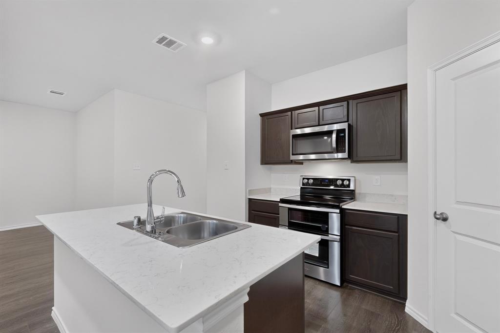 2929 Goodrich Street, Royse City, TX 75189