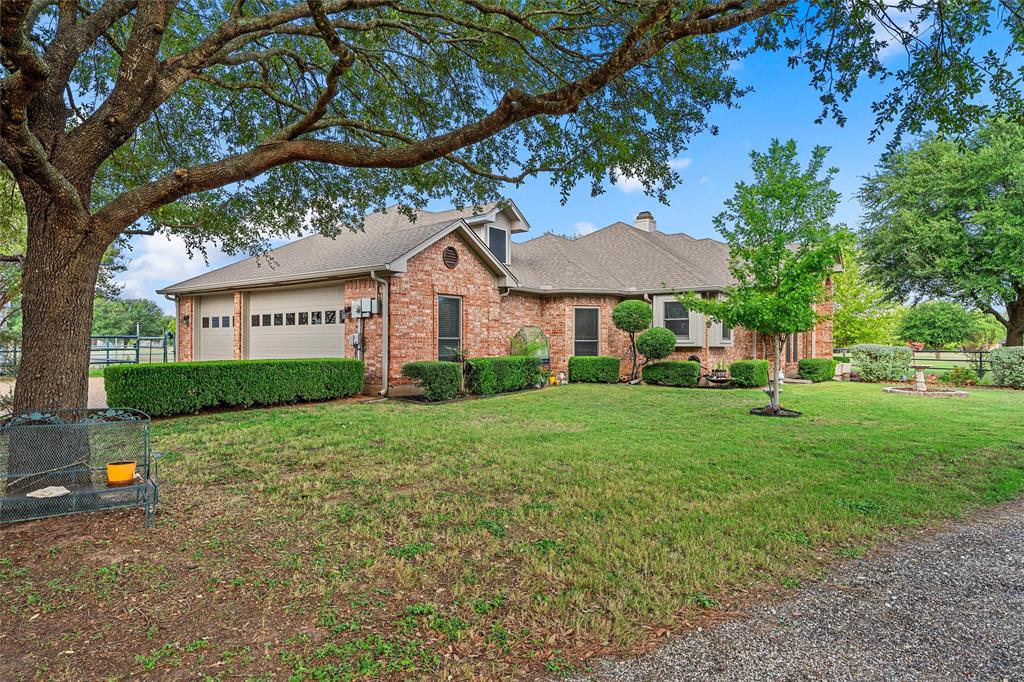 525 Taylor Oaks Drive, Waco, TX 76705