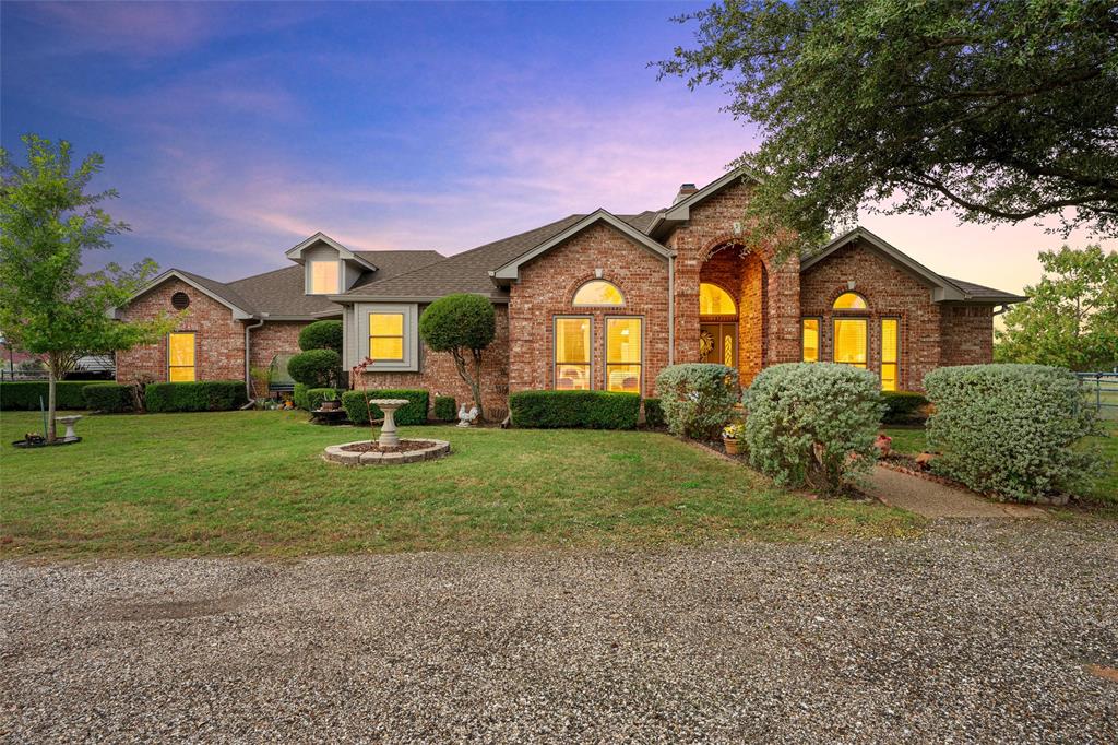 525 Taylor Oaks Drive, Waco, TX 76705