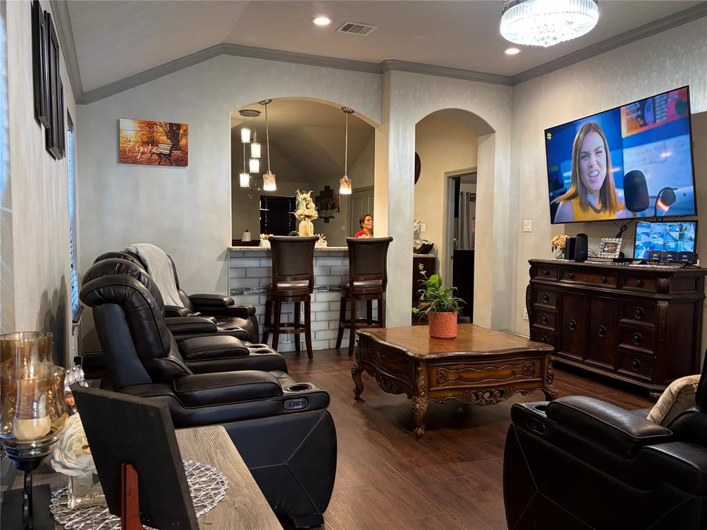 2810 Britton Drive, Dallas, TX 75216
