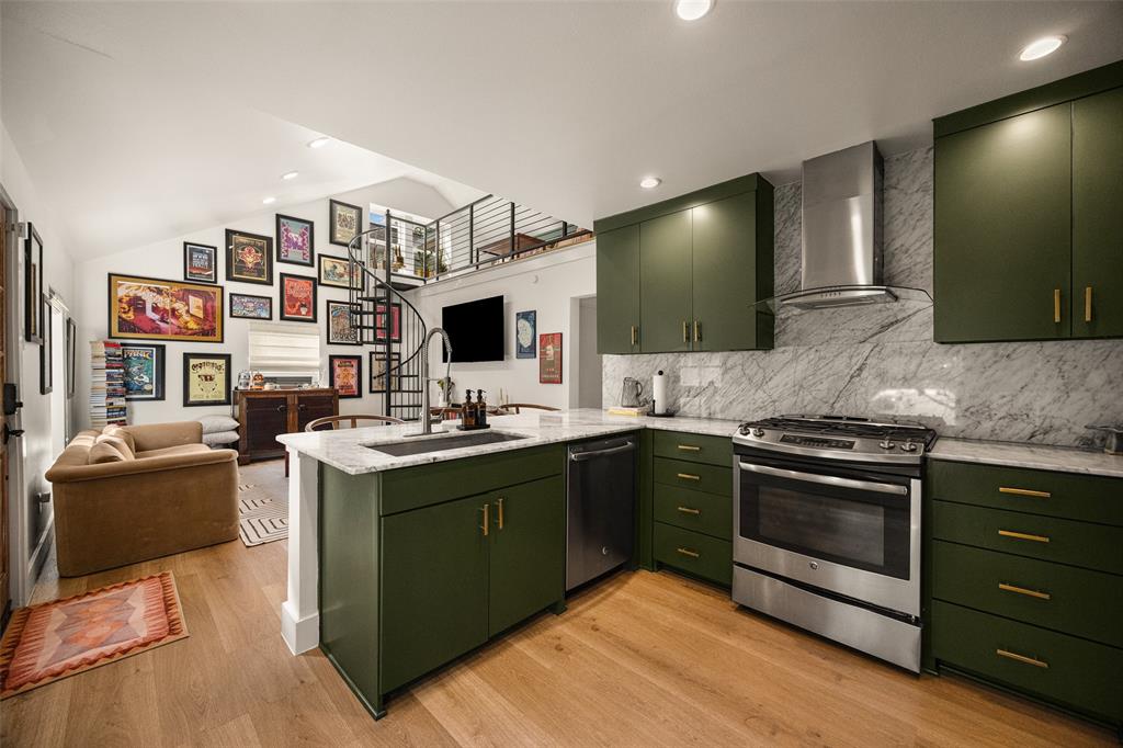 217 N Waverly Drive, Dallas, TX 75208