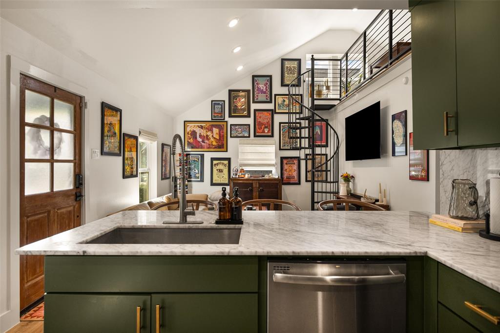 217 N Waverly Drive, Dallas, TX 75208
