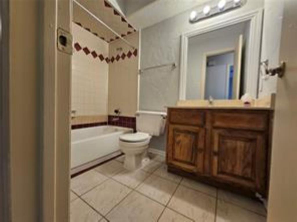2008 Cottonwood Road, Carrollton, TX 75006