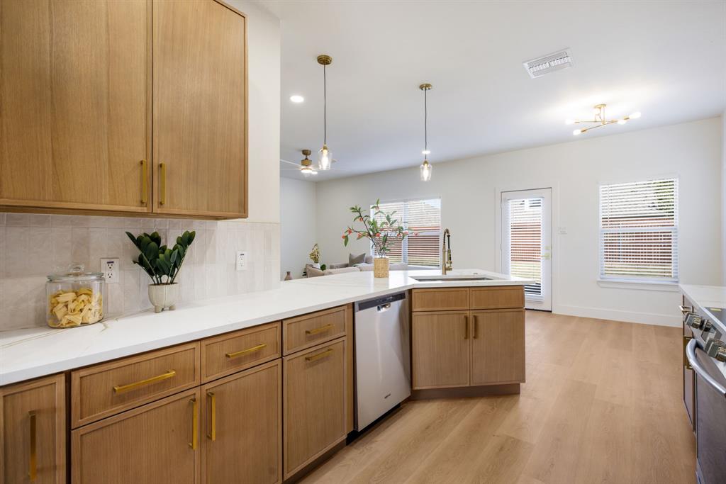 9708 Mystic Dunes Drive, McKinney, TX 75072