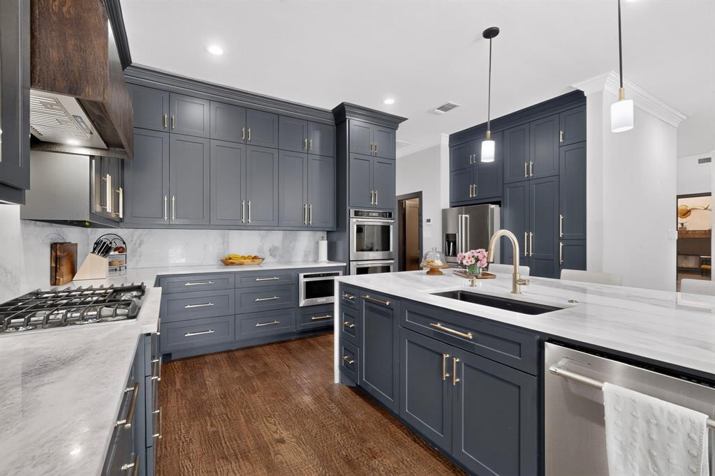 3406 Sundance Court, Granbury, TX 76049