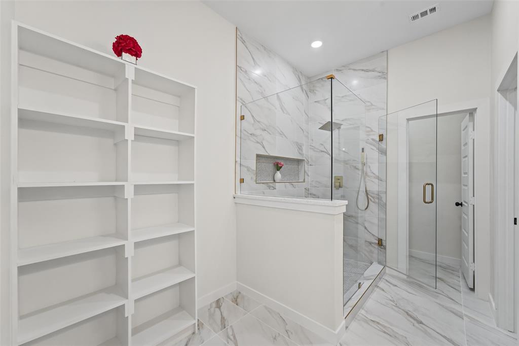 10511 Casnett Drive, Dallas, TX 75217