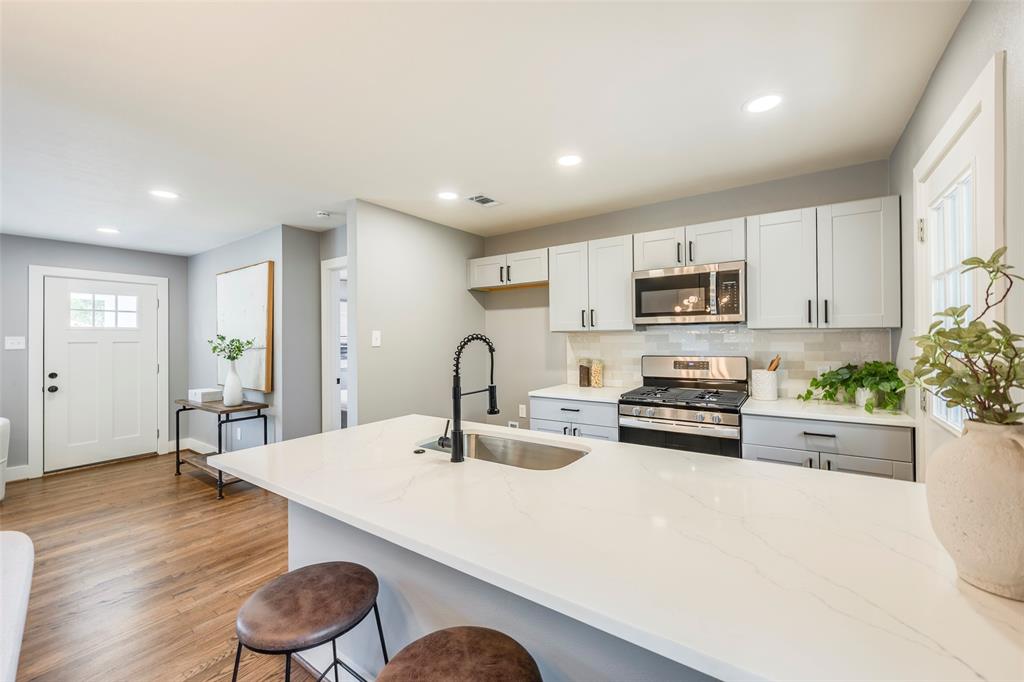10622 Fern Drive, Dallas, TX 75228