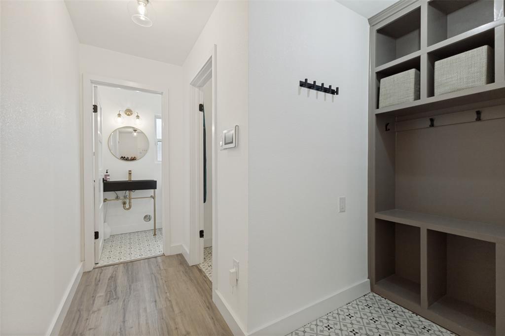 6716 Roundrock Road, Dallas, TX 75248
