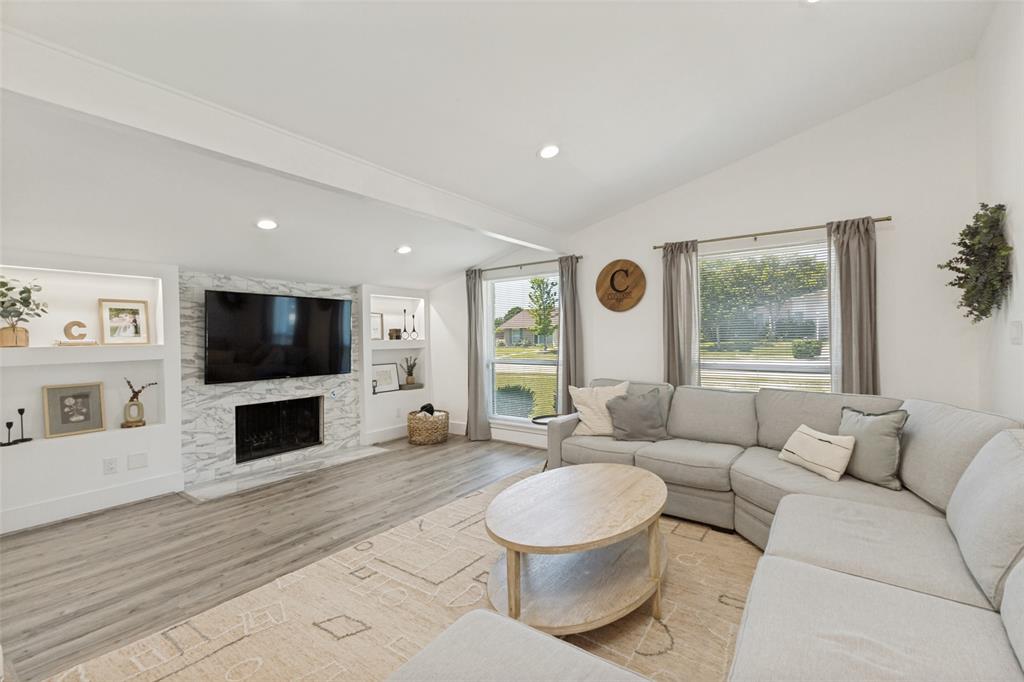 6716 Roundrock Road, Dallas, TX 75248 6716 Roundrock Road, Dallas, TX 75248