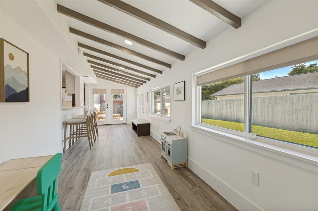 6716 Roundrock Road, Dallas, TX 75248