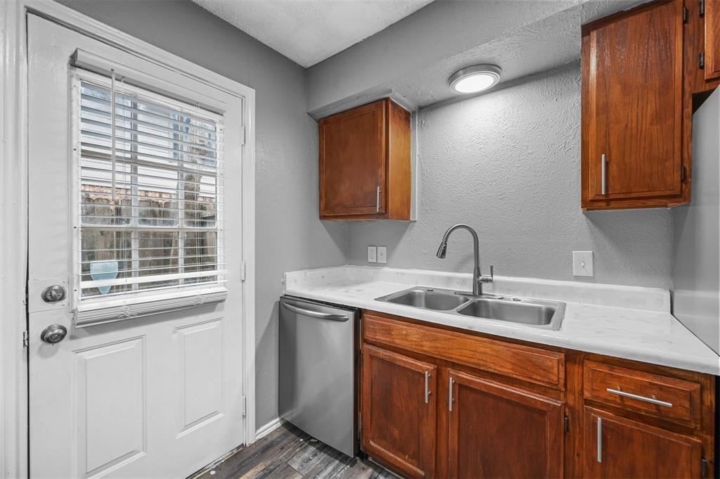 1504 E 15th Street, #9, Plano, TX 75074
