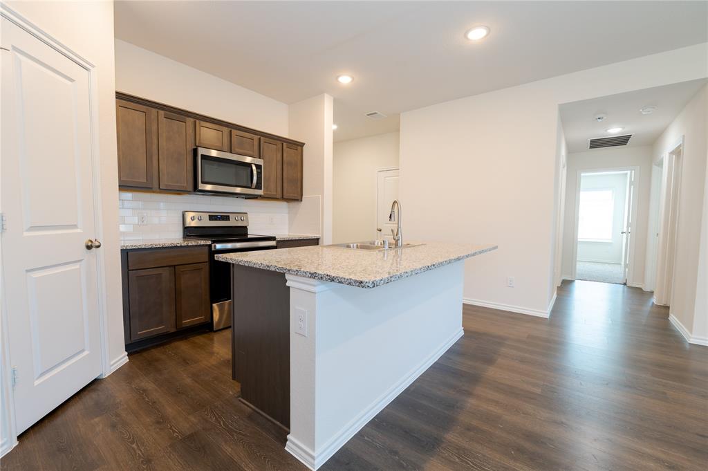 2478 Conklin Drive, Fate, TX 75189