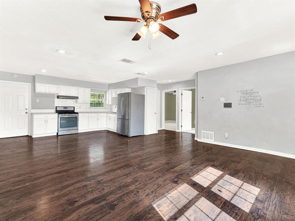 2821 Kilburn Avenue, Dallas, TX 75216