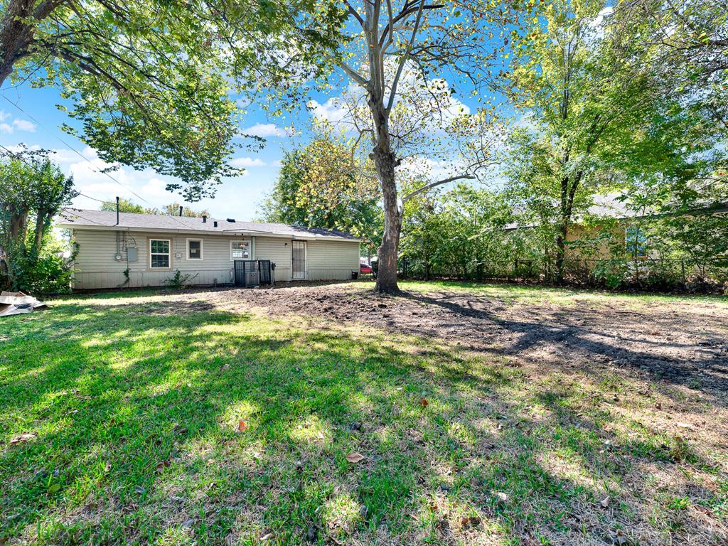 2821 Kilburn Avenue, Dallas, TX 75216