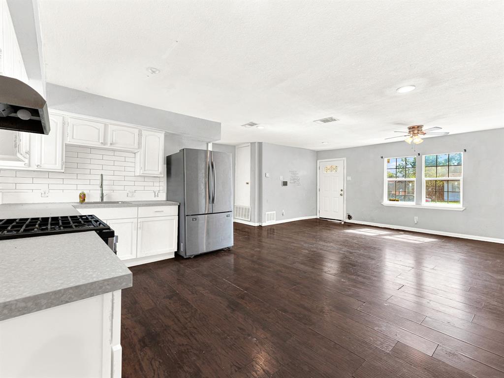 2821 Kilburn Avenue, Dallas, TX 75216