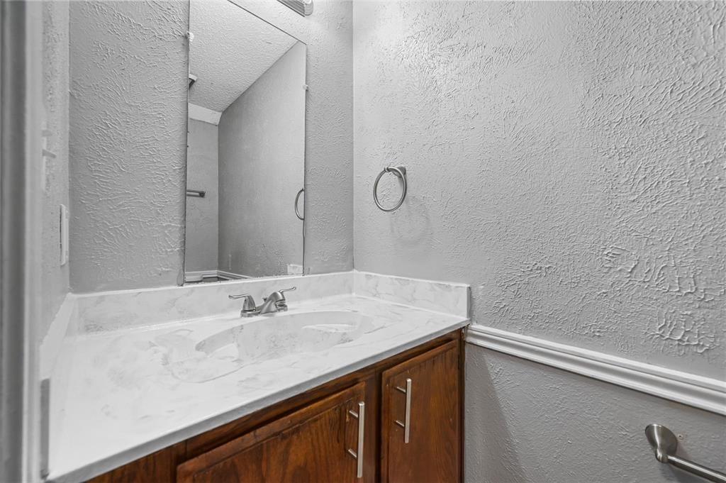 1504 E 15th Street, #18, Plano, TX 75074
