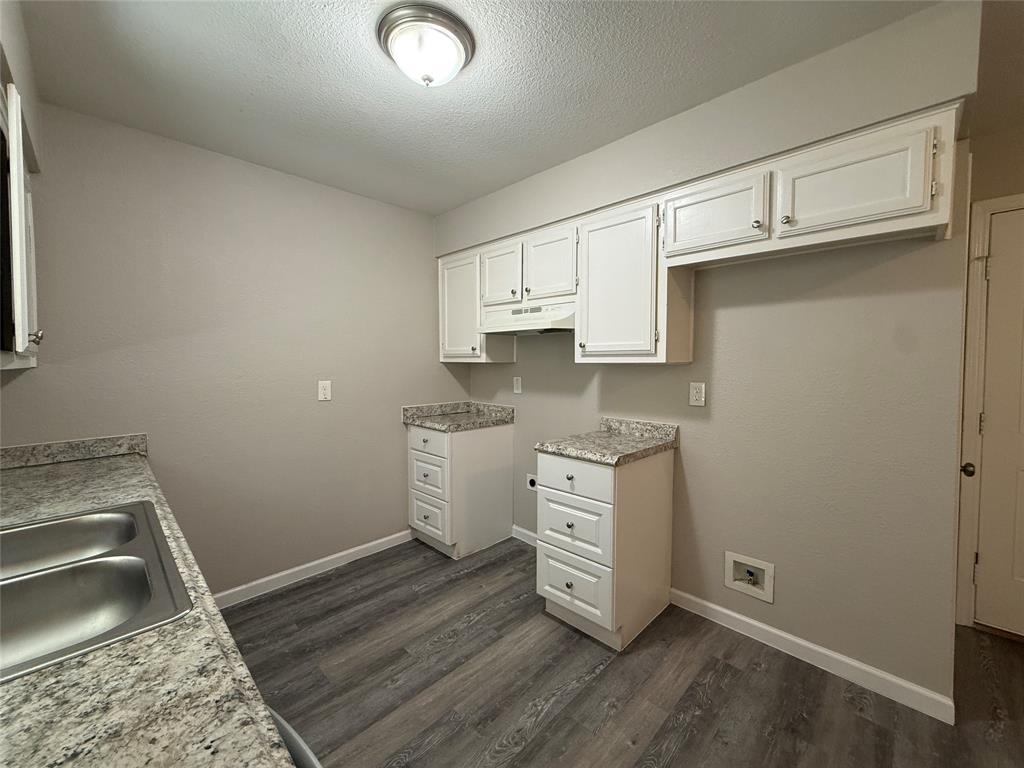 10541 Cradlerock Drive, Dallas, TX 75217