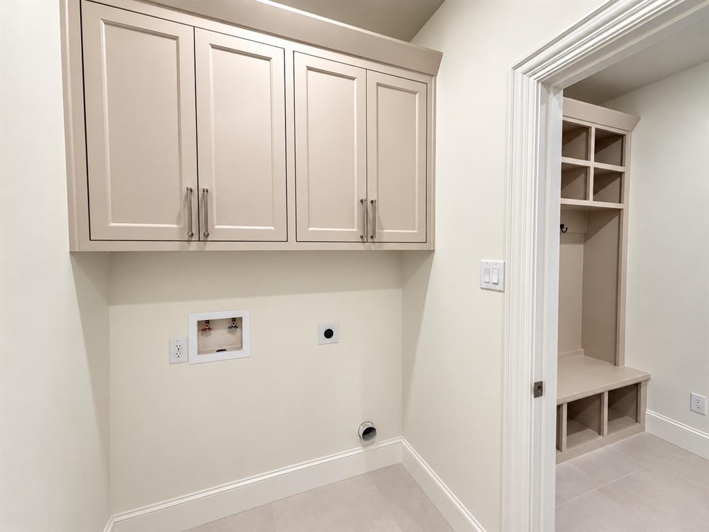 615 Oakland Drive, Irving, TX 75060