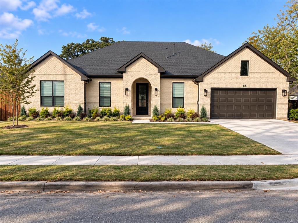 615 Oakland Drive, Irving, TX 75060