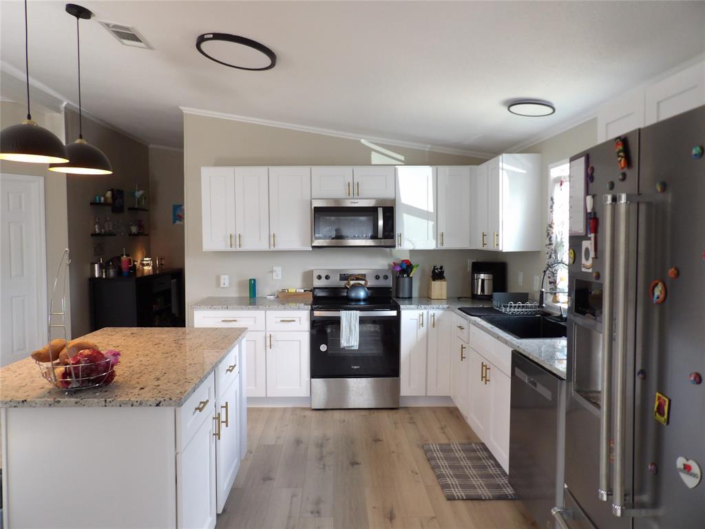 816 Preston Road, Red Oak, TX 75154